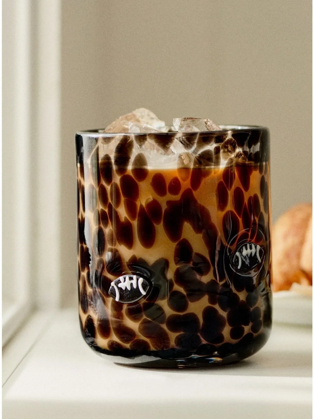 🏈 NWT Anthropologie Sports Icon Juice Glass Black Football